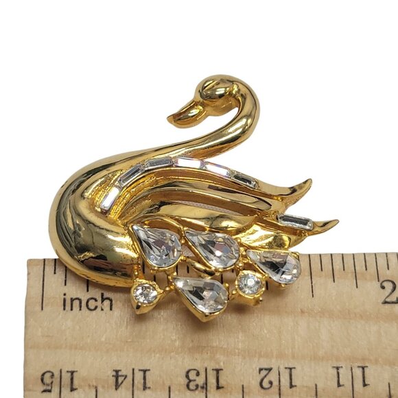 Vtg Swan Rhinestone Brooch Pin Gold Tone Crystal Details & Elegant Design - Picture 2 of 10